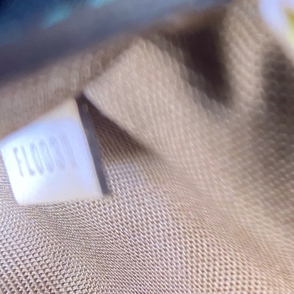 LOUIS. VUITTON MONOGRAMMED ALMA HANDBAG - Picture 16 of 16